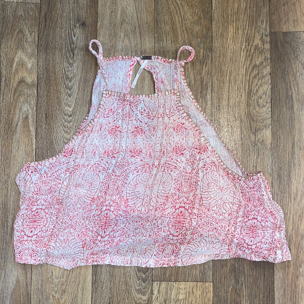 Free People 100% cotton “wrapped around you” beige printed crop top